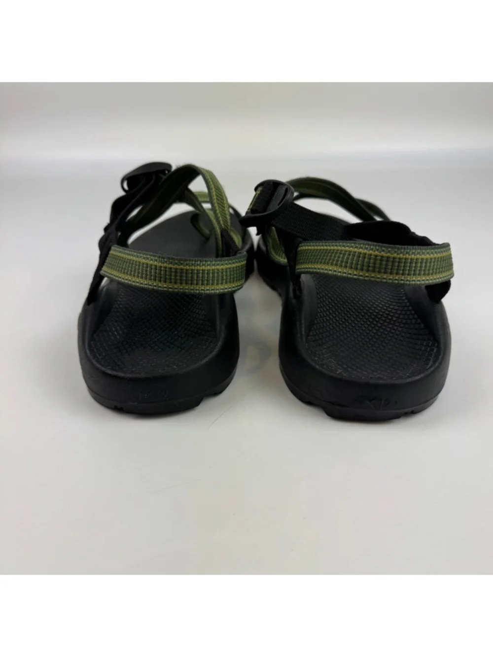 Chaco Z/2 Toe Loop Mens Size 12 Vibram Sole Sports Sandals Green